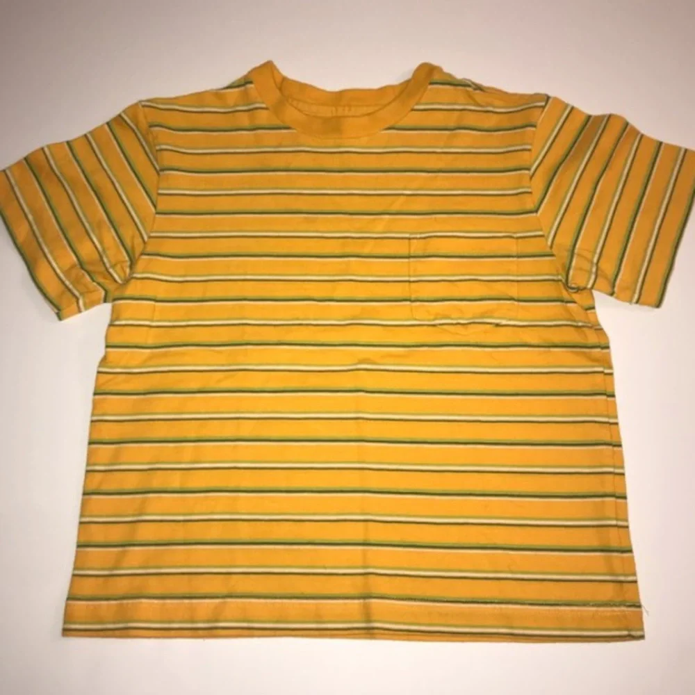 Early 00’s Y2K Vintage Boys Gap Short Sleeve TShirt Bundle of 2‎ Size: 6/7